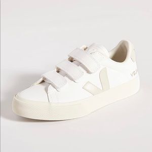 Veja Recife Logo Sneakers, Size 38, EUC